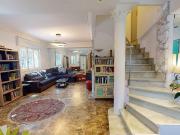 Venta casa 5 amb. Belgrano R con terraza