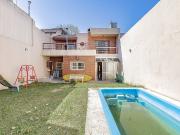 VENTA CASA 5 AMB COCHERA APTO CREDITO PERMUTA