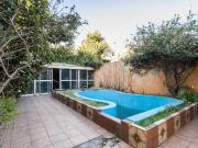VENTA CASA 5 AMB CON PILETA CABA