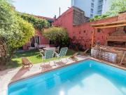 VENTA CASA 5 AMB CON PILETA EN FLORES