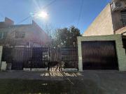 VENTA 2 CASAS 5 AMBIENTES EN VILLA LUZURIAGA