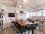 VENTA CASA 5 AMBIENTES CON JARDIN EN VICTORIA