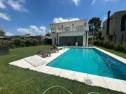 Venta Casa 5 ambientes con pileta Barrio privado Santo Tomás