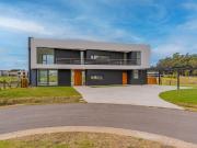 Venta casa 5 ambientes con piscina Rumencó Jóven