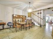 Venta Casa 5 Ambientes con Quincho Parrilla Depósito...
