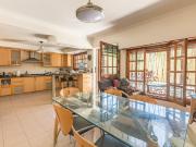 Venta casa 5 ambientes de estilo | Pileta, parrilla |...