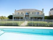 Venta Casa 5 ambientes El Golf Nordelta con excepcional...