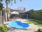 VENTA CASA 5 AMBIENTES EN LAVALLOL CON JARDIN