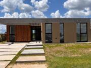 Venta Casa 5 ambientes en San Sebastián Área 7 con...