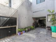 VENTA CASA 5 AMBIENTES SAAVEDRA COCHERA PERMUTA