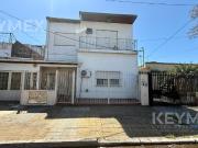 VENTA CASA 5 AMBIENTES SAN ISIDRO CON PATIO TERRAZA