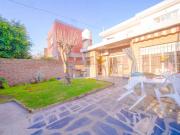 VENTA CASA 5 AMBIENTES VILLA ADELINA