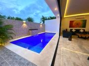 VENTA CASA 5 RECAMARAS CANCUN