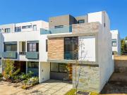 Venta casa 5 recamaras en Altanza Solares
