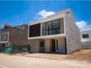 Venta casa 5 recámaras en Valle Imperial Zapopan