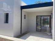 Venta Casa 5/Cinco Ambientes, Planta Baja, Jardin San...
