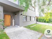 Venta Casa 6 amb 3 dorm Jardín Pileta en Santa Clara...