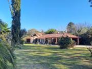 Venta. Casa 6 amb con lote de 3413 m2. Barrio El...