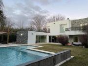 VENTA CASA 6 AMB CON PILETA B° SANTA ANA MORENO