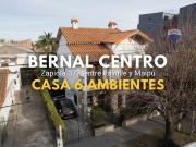 Venta Casa 6 ambientes c/ Parque en Bernal Centro