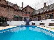 Venta casa 7 ambientes con garaje en Quilmes Oeste