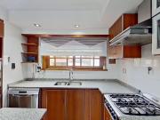 VENTA CASA 7 AMBIENTES CON PILETA EN BERNAL