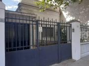 VENTA CASA 8 AMBIENTES CON COCHERA A RECICLAR VILLA...