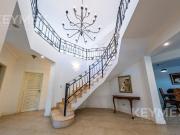 Venta Casa 8 ambientes Golfer's Pilar