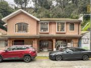 VENTA CASA 8D 12B AMPLIO TERRENO SECTOR RESIDENCIAL ORIENTE