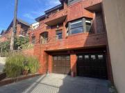 Venta casa 9 ambientes 3 plantas con quincho y pileta en...