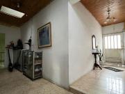 VENTA CASA A DOS CUADRAS DEL PARQUE PRINCIPAL DE...