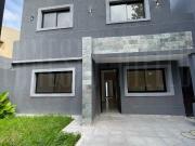 VENTA CASA A ESTRENAR DE 4 AMBIENTES CON PATIO Y TERRAZA