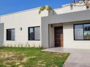 Venta Con Renta en Santa Elena Pilar del Este