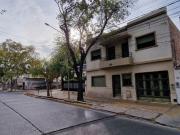 VENTA CASA A REFACCIONAR. APTA CREDITO. EN CAPITAL