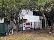 Venta CASA A REFACCIONAR_ Los Hornos