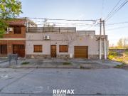 VENTA CASA A REFACCIONAR MACROCENTRO BAHIA BLANCA
