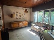 Venta Casa a refaccionar parque cochera Ballester