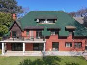 VENTA CASA ACASSUSO 7 AMBIENTES JARDIN PILETA