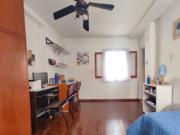 VENTA CASA AL FRENTE Dos plantas Tres dormitorios...