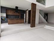 VENTA CASA AL PONIENTE EN TAHONA