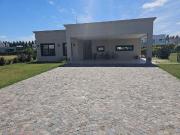 VENTA CASA AMOBLADA SAN FELIPE CANNING CON PILETA