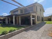 VENTA CASA AMPLIA CON CASA DE HUÉSPEDES