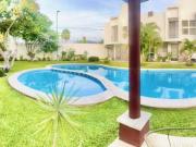 Venta Casa amueblada en Condominio con alberca