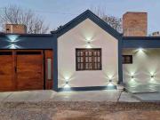 Venta Casa B° Cerrado quincho, pileta APTA CRÉDITO