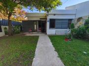 VENTA CASA BARRIO JARDIN DOS DORMITORIOS PILETA