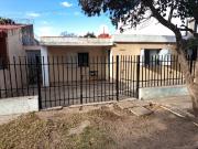 VENTA CASA BARRIO LOS ALAMOS 2 DORMITORIOS U$D41.000