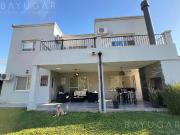 Venta Casa Barrio Privado St. Matthews Village / Pilar