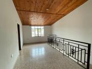 VENTA CASA BIFAMILIAR PROPIEDAD ESQUINERA BARRIO...