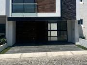 VENTA CASA BOSQUES DE SAN ISIDRO, COTO MAESTRANZA EN...