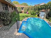 Venta Casa Boulogne 5 amb cochera jardin y pileta